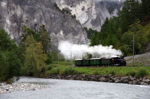 bs_3022_Heidi mit Zug 2723 bei Versam-20170916.jpg