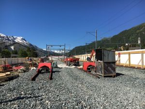 Spatenstich der neuen Einstellhalle für historische Fahrzeuge in Samedan