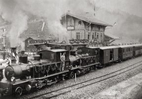 Der Eröffnungszug in Klosters mit der «Rhätia» Nr. 1 an der Spitze des Zuges