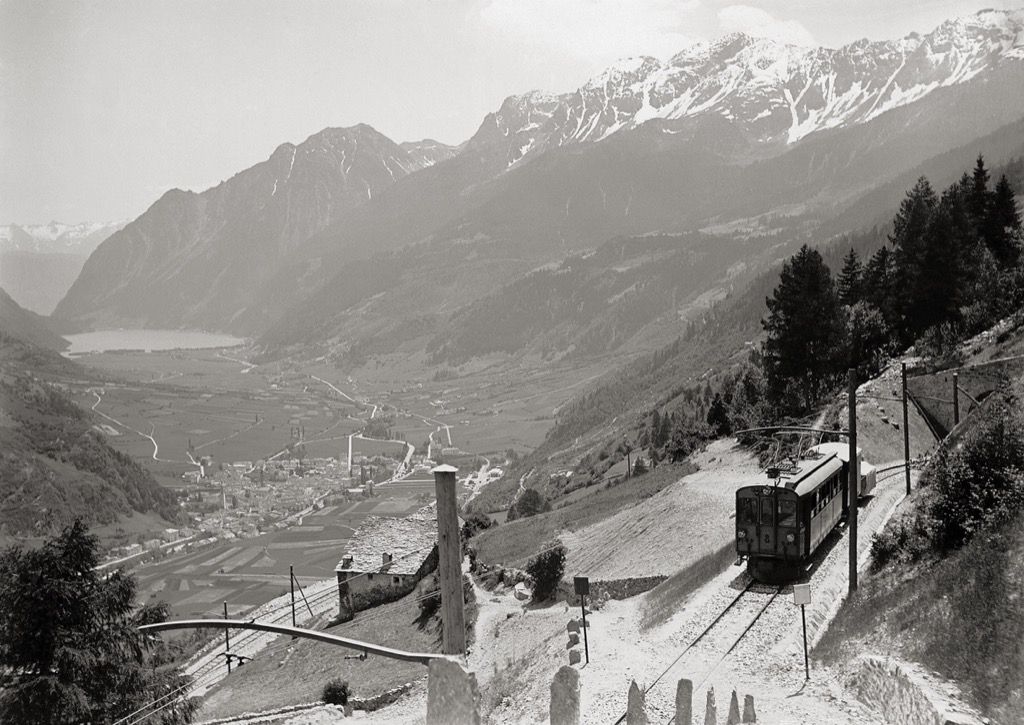 Herrlicher Blick ins Val Poschiavo mit dem gleichnamigen See im Hintergrund